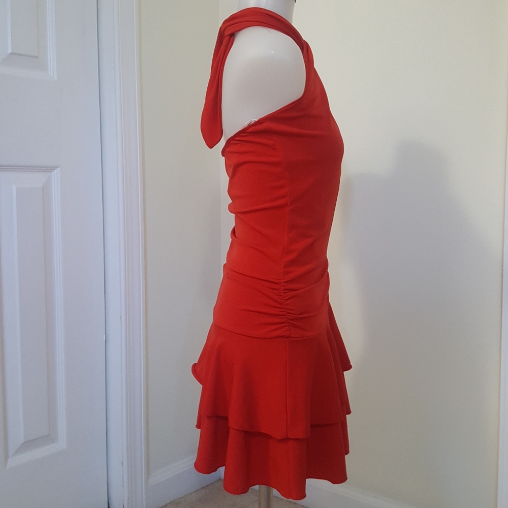 Red hot flirty, criss cross keyhole dress - Picture 6 of 9